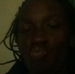 Meet your Posher, Gylisa